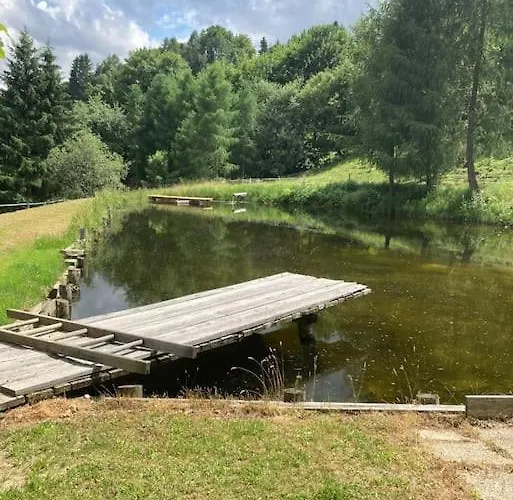 Naturparadies, Kleines Bauernhof-haeuschen Osterwitz